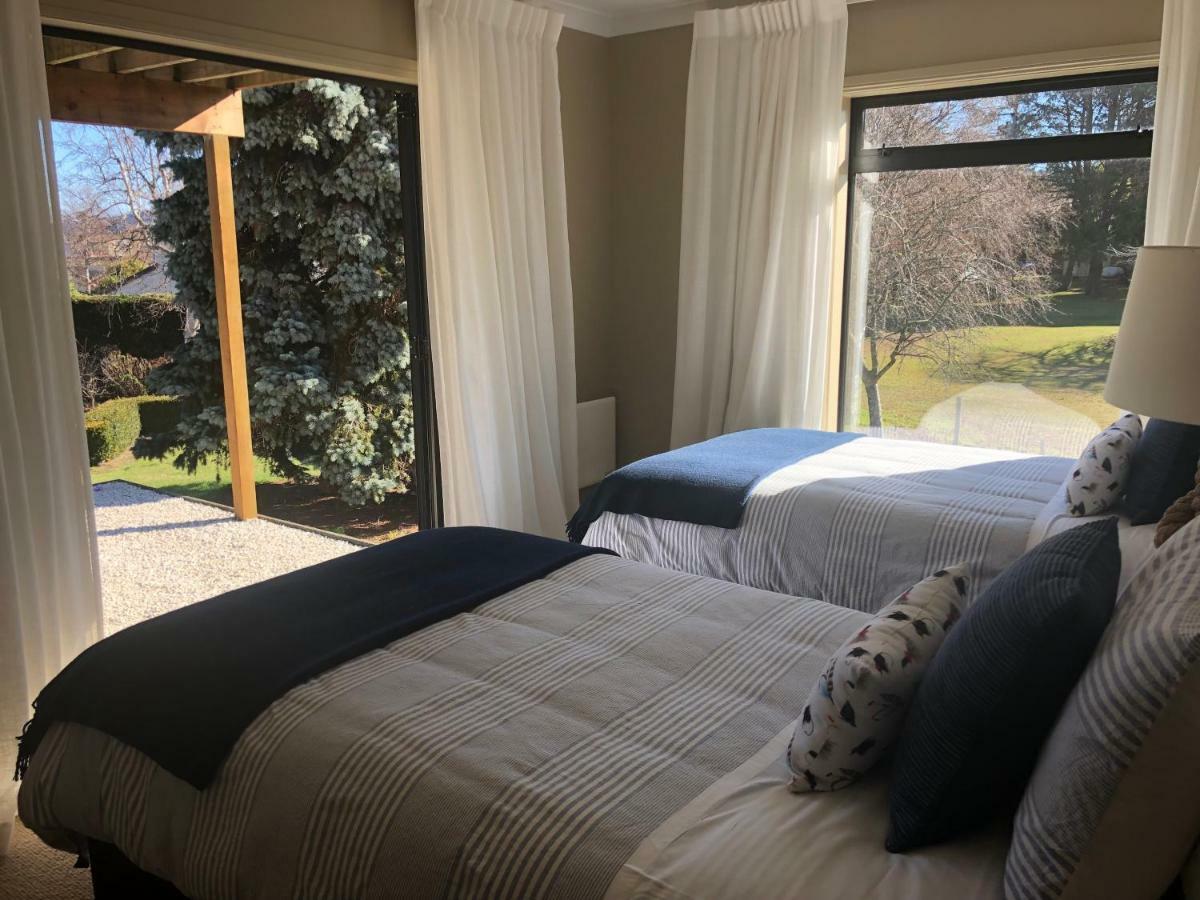 Kinloch Lakeview Lodge - Taupo Eksteriør bilde